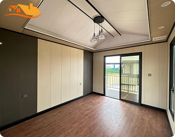 Lyngou Prefab Home Interior Wooden Floor Sliding Glass Door